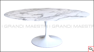 Table Tulip avec plateau en marbre blanc Arabescato.